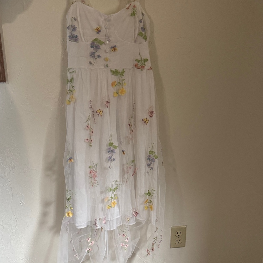 Floral Embroidered White Maxi Dress